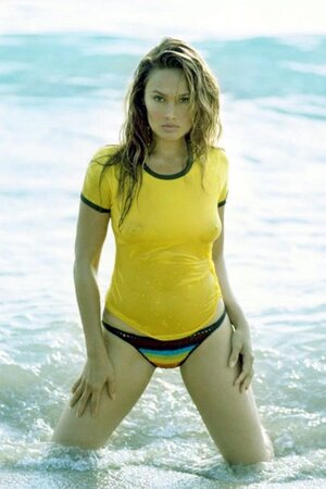 Tia Carrere nude 4