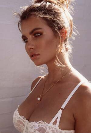 Tia Mallia nude 6