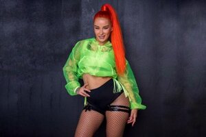 Tinze nude 9