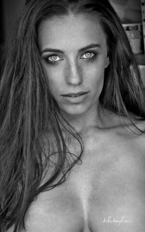 Titania Lyn nude 12