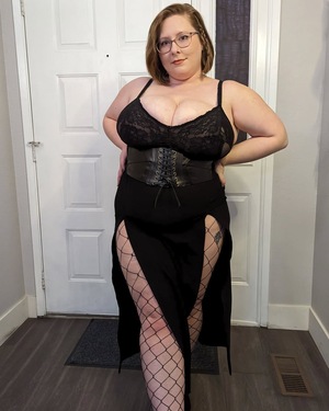 Titlaser nude 2