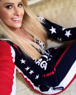 Tomi Lahren nude 5