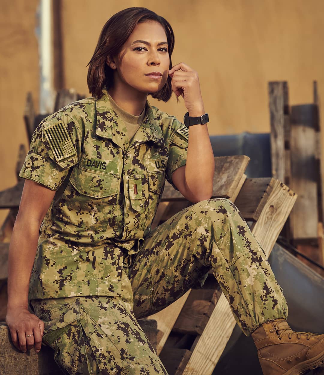 Toni Trucks nude 4
