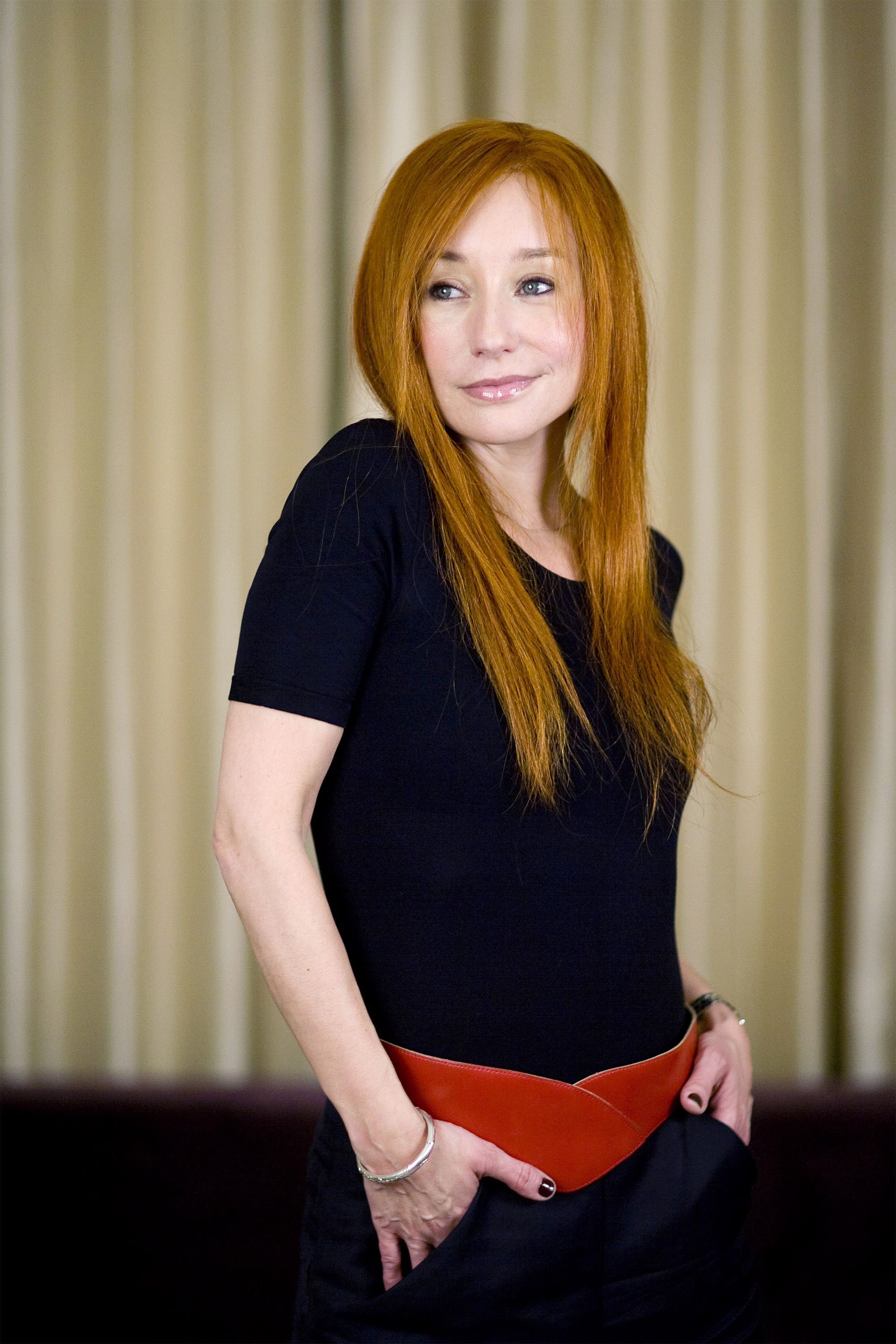 Tori Amos nude 9