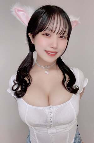 Towa Momoki nude 8