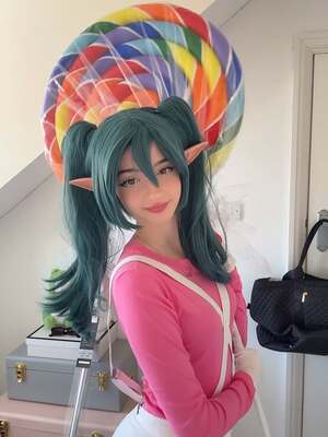 Toxic Tenshi nude 7
