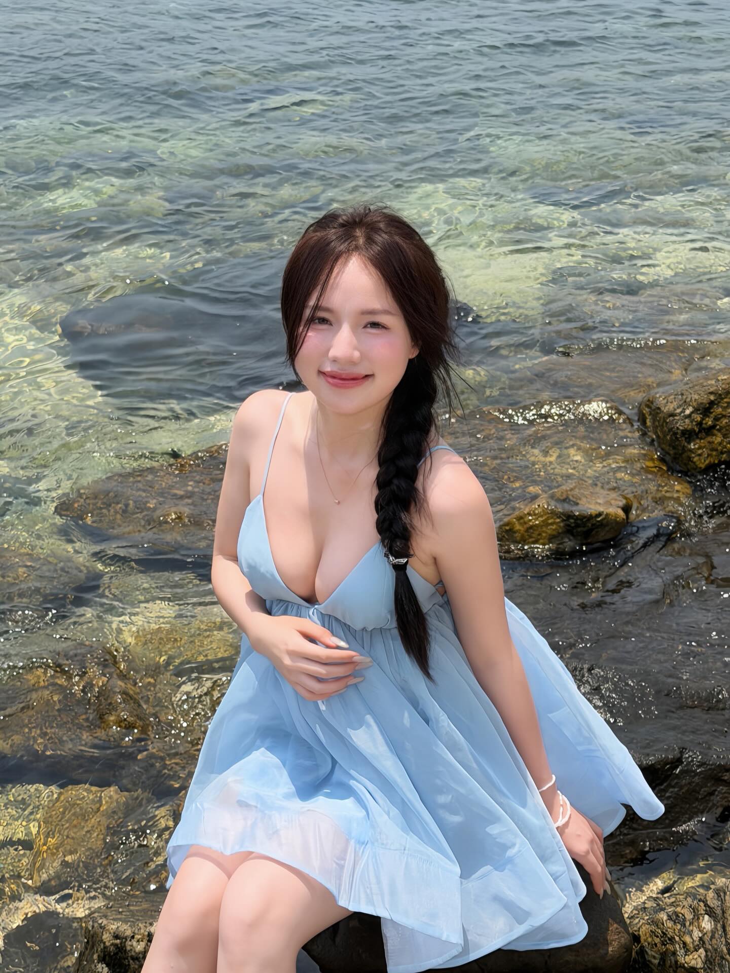 Tran Thi Nhung nude 2