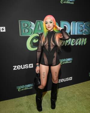 TrapBunnie nude 3