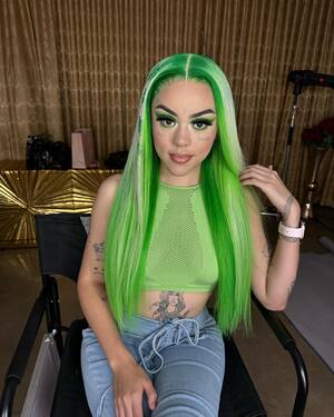 TrapBunnie nude 4
