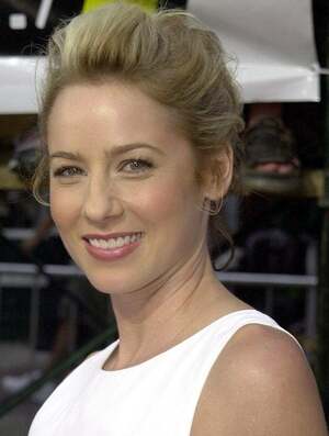 Traylor Howard nude 10
