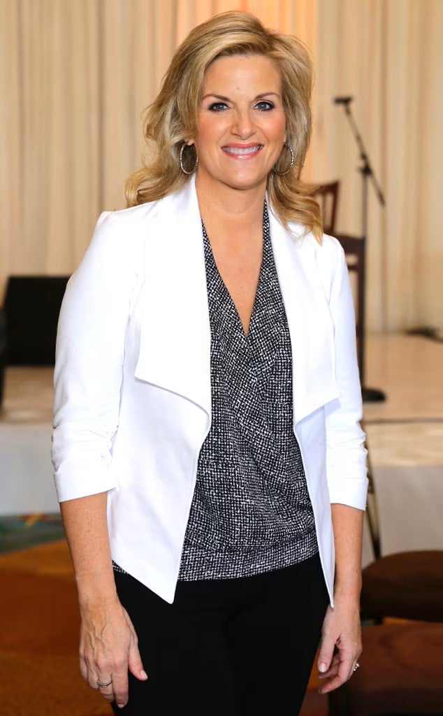 Trisha Yearwood nude 8