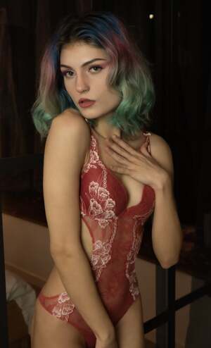 Trixy Blue nude 12