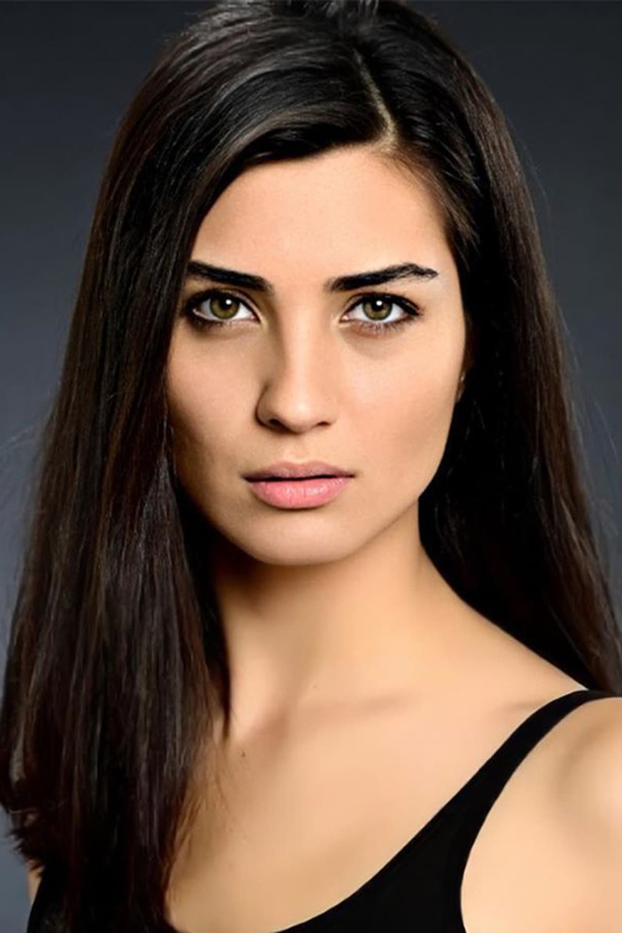 Tuba Buyukustun nude 5