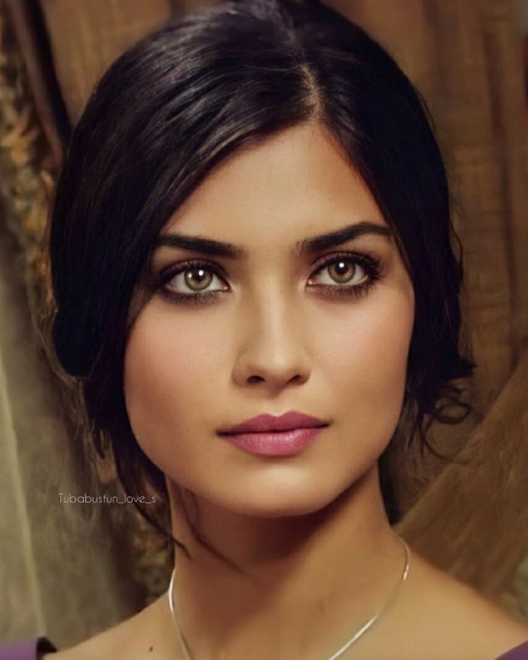 Tuba Buyukustun nude 7