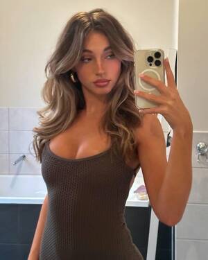 Tyniesha Hales nude 5