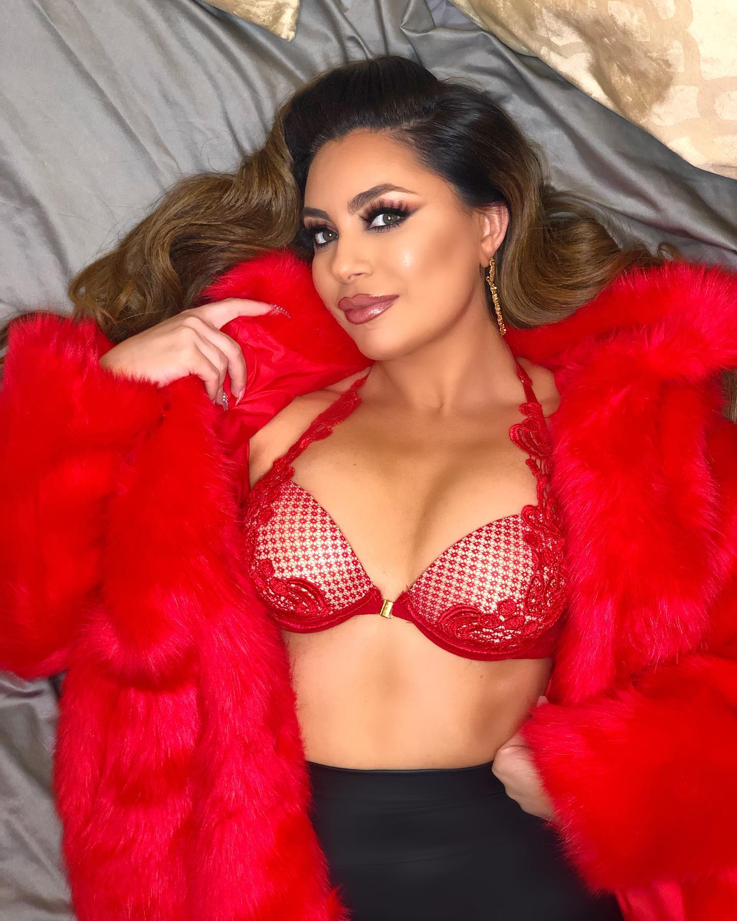 Uldouz Wallace nude 7