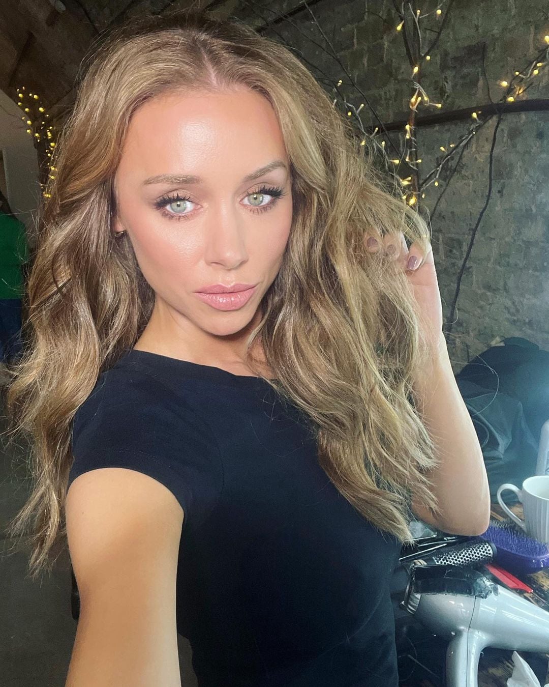 Una Healy nude 7