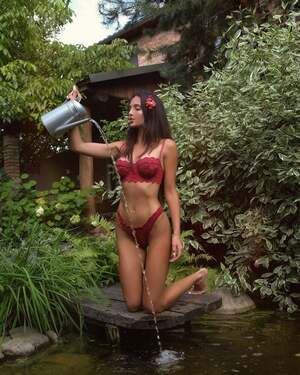 Unrealcobain nude 11