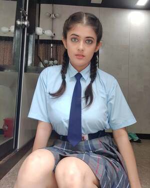 Urvi Singh nude 3