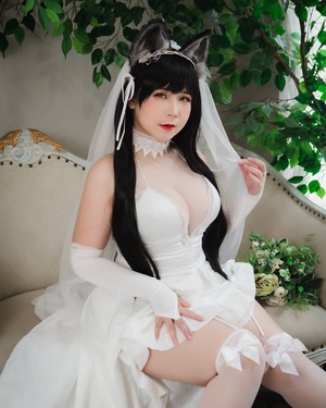 Uyuy Chan nude 11