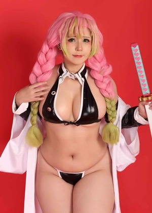 Uyuy Chan nude 2