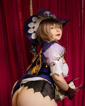 Uyuy Chan nude 9