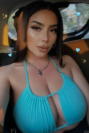 Vai Monroe nude 11