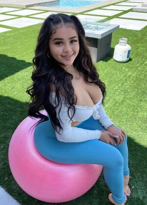 Valarie Ruvalcaba nude 12
