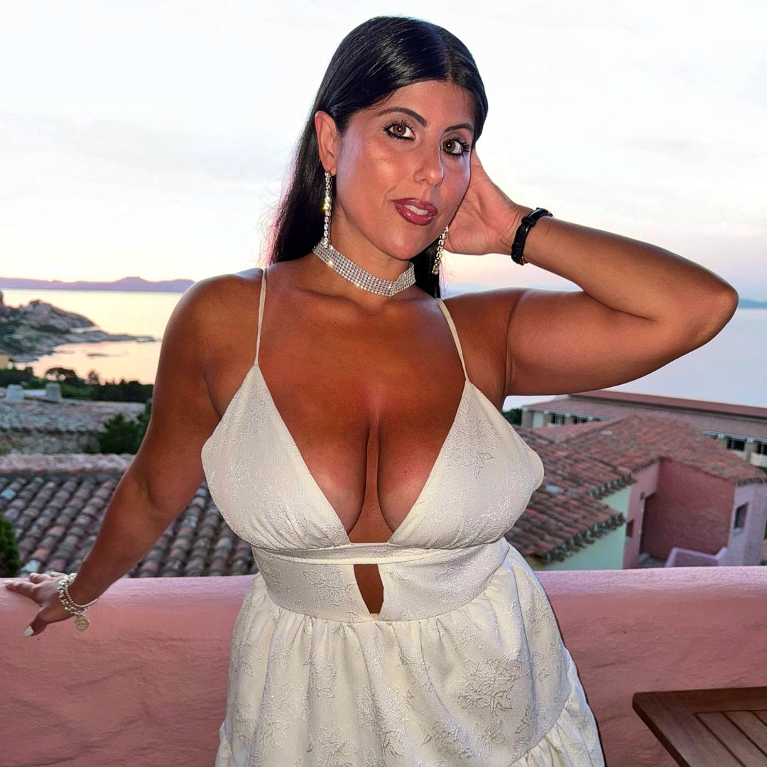 Valentina De Nucci nude 5