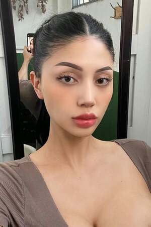 Valentina Olivas nude 3