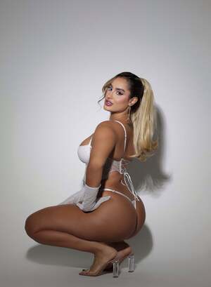 Valentina Rosero nude 9