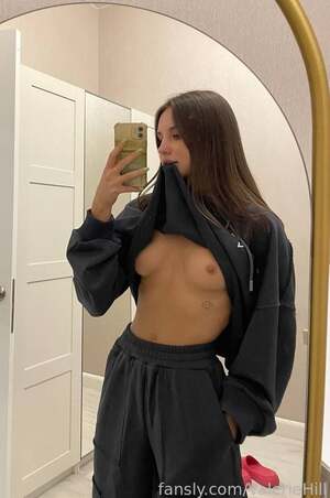 Valerie Hill nude 9