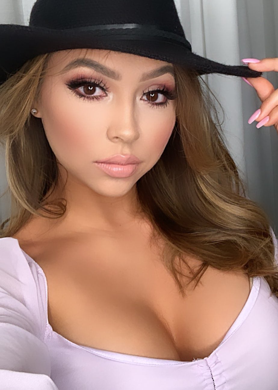 Valerie Mendez nude 5