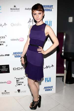 Valorie Curry nude 1