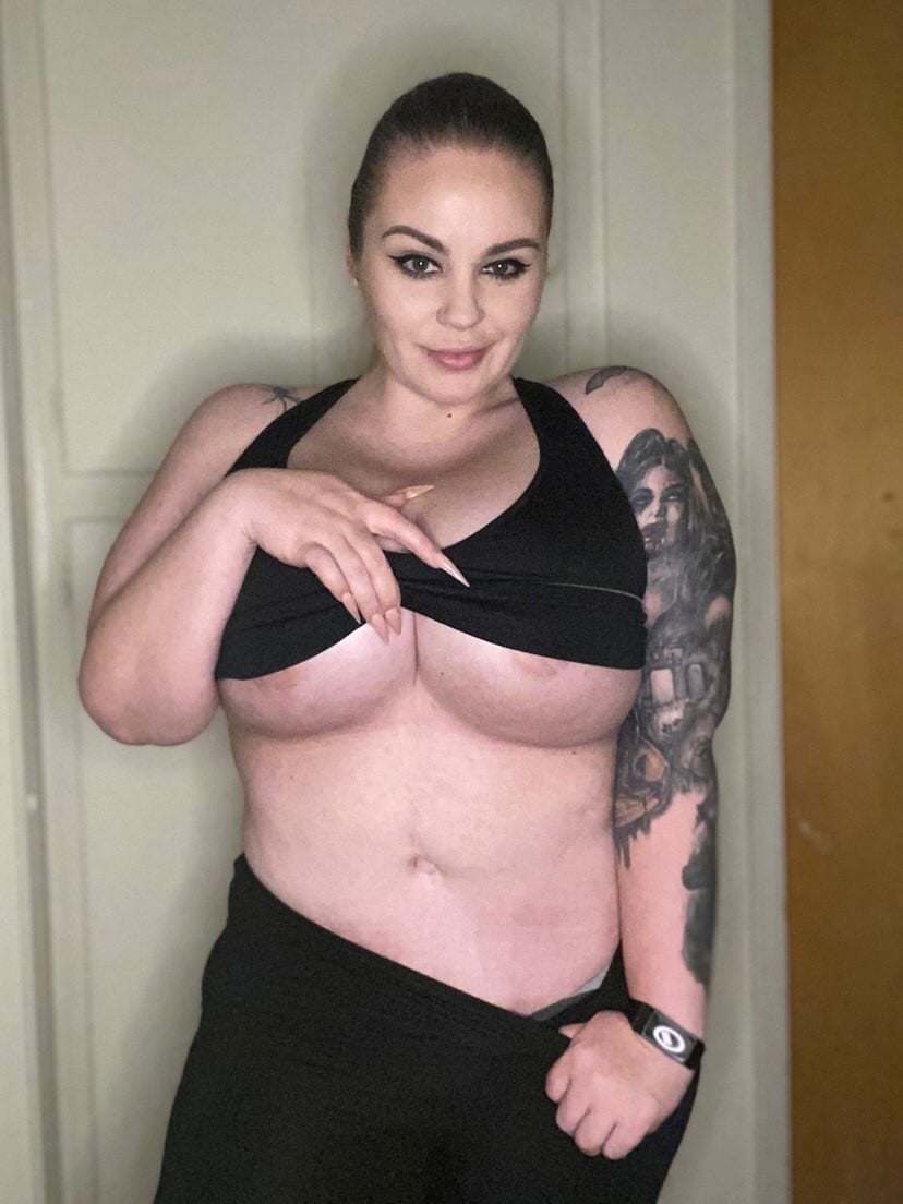Vamp Vixen nude 9