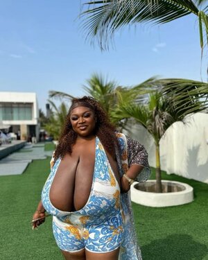Vanessa Anietie nude 5