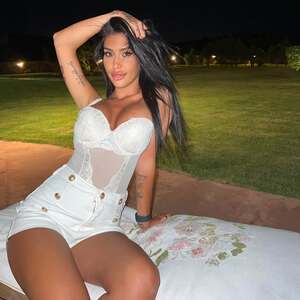 Vanessa Bentifeci nude 8