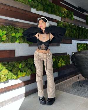 Vanessa Chen nude 8
