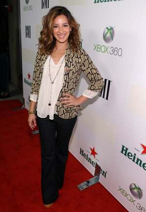 Vanessa Lengies nude 7