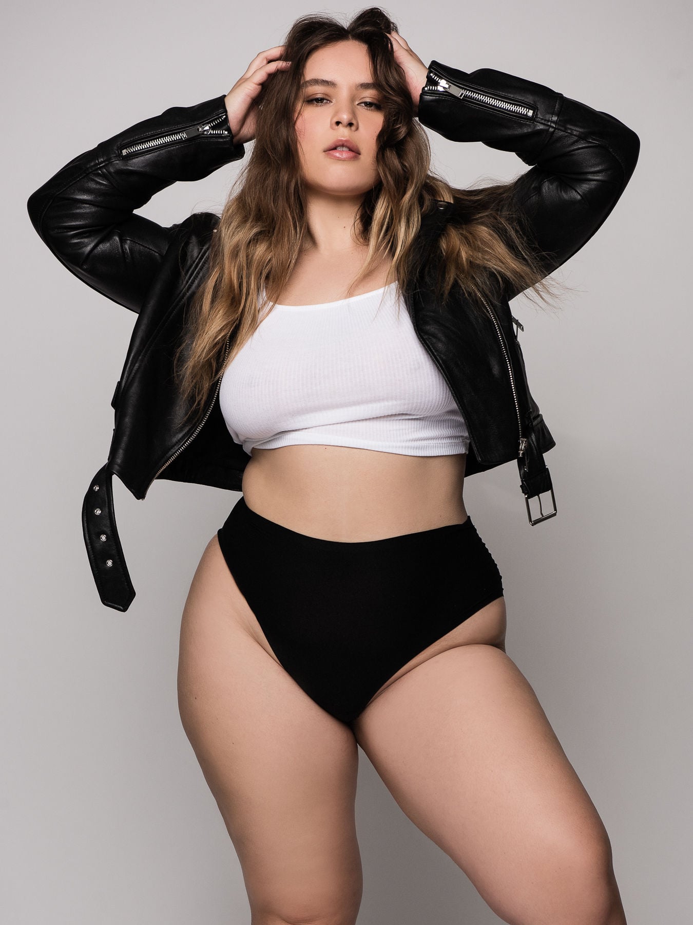 Venezia Cruz nude 2