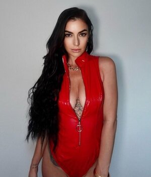 Venus Valencia nude 8