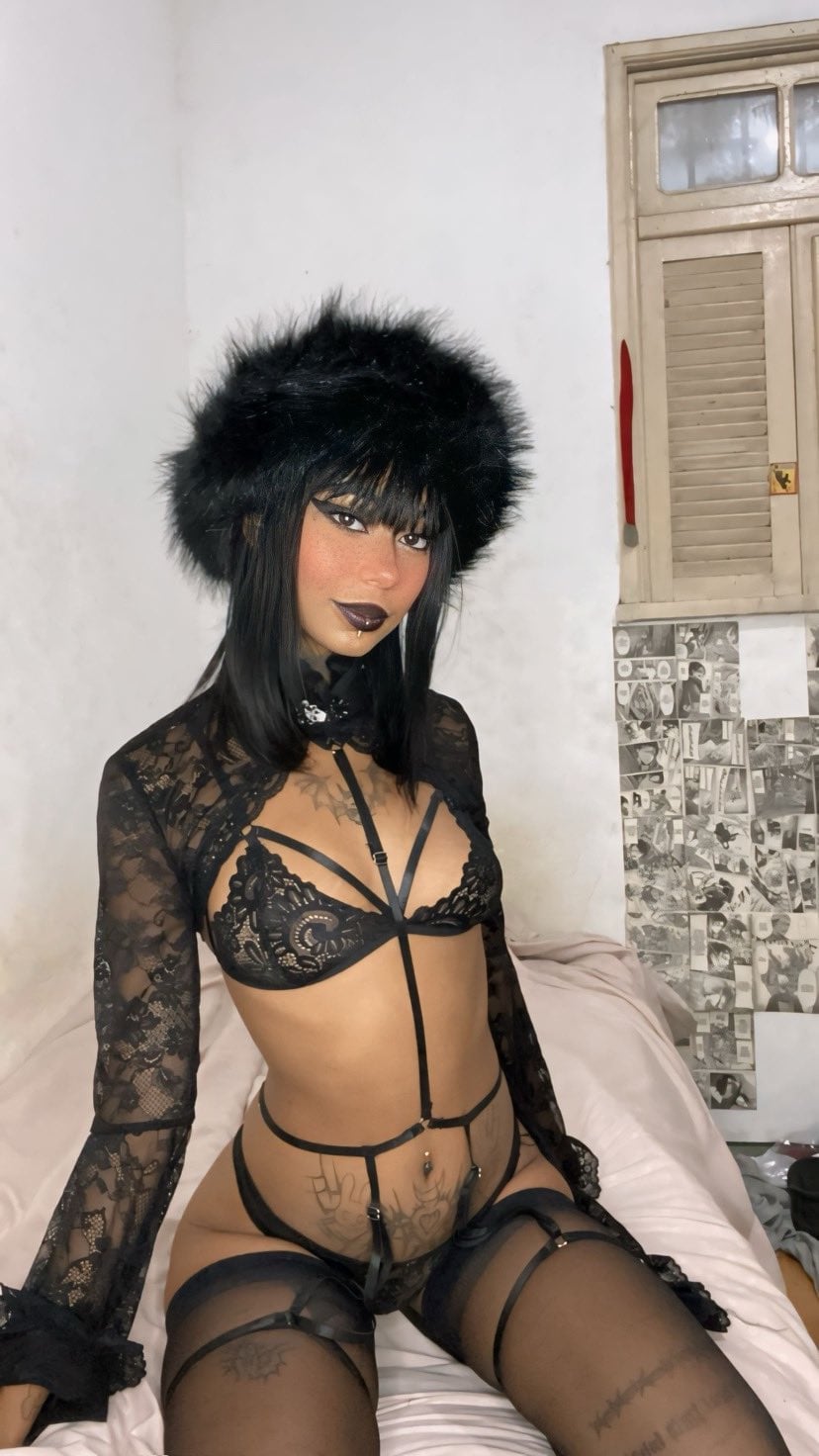 Venus Waifu nude 4