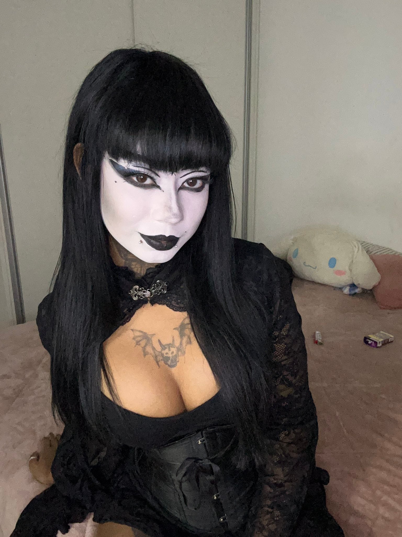 Venus Waifu nude 5