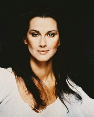 Veronica Hamel nude 8