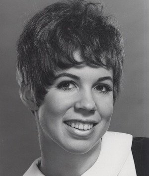 Vicki Lawrence nude 10