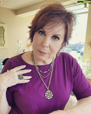 Vicki Lawrence nude 9