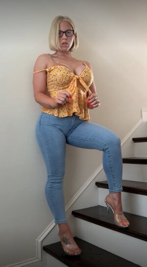 Victoria Crutcher nude 11