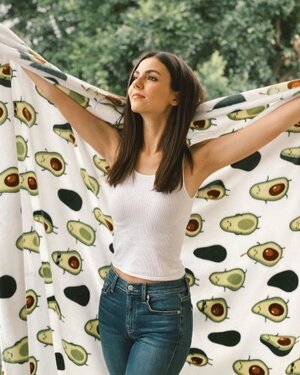 Victoria Justice nude 7