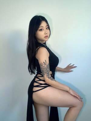 Victoria Kim nude 1
