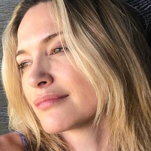 Victoria Pratt nude 9